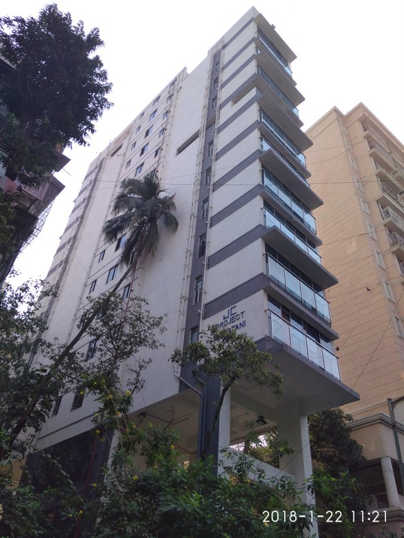 Main - Bhagtani One, Santacruz West